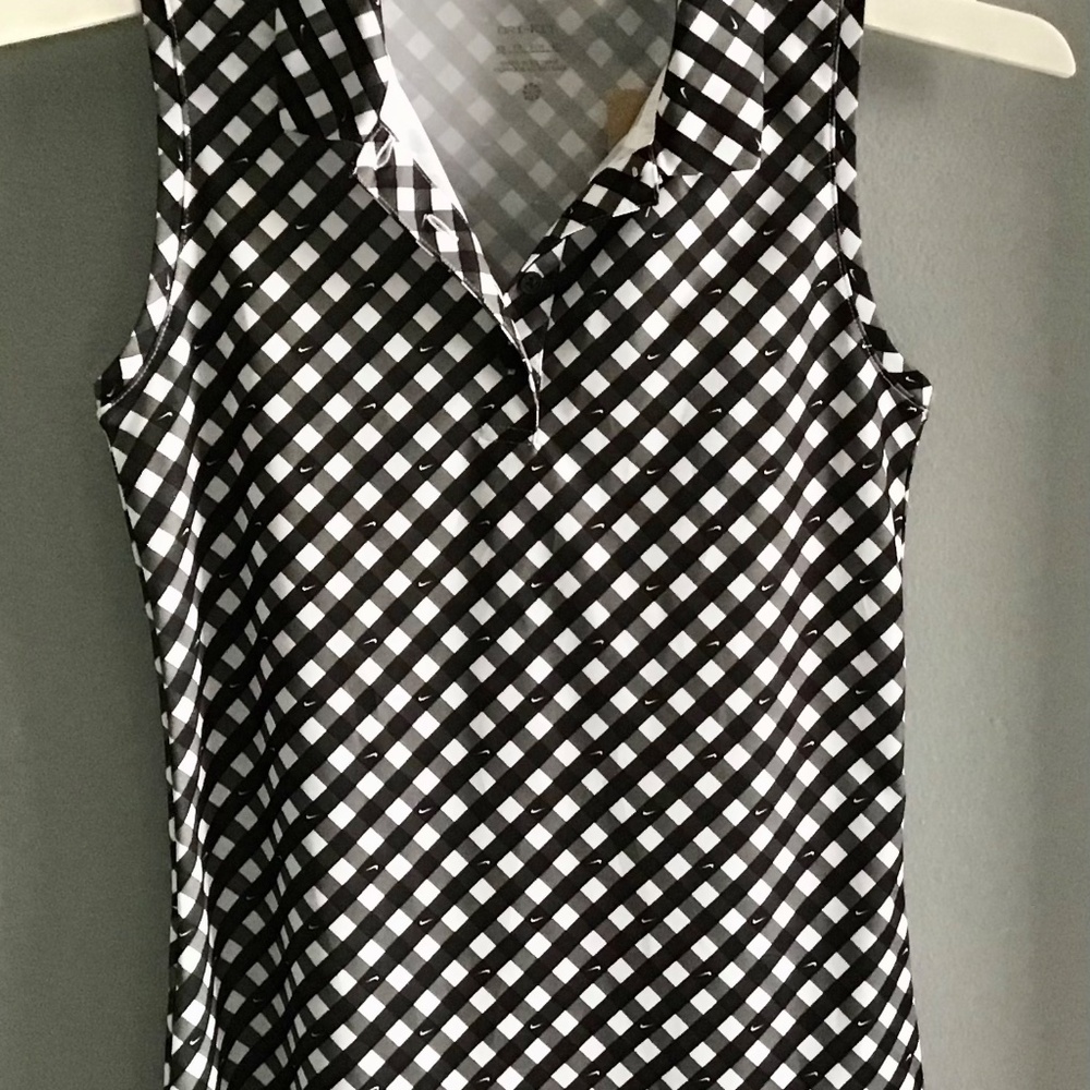 NWT~Nike Women’s Dri-Fit Sleeveless Golf Polo Shirt~Black and WhiteSize XS - Picture 6 of 14
